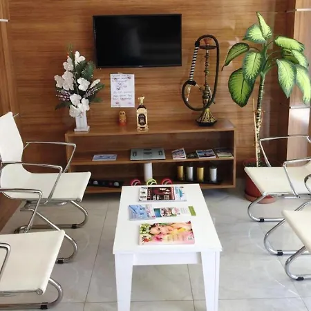 Hotel de apartamente Christina 3*